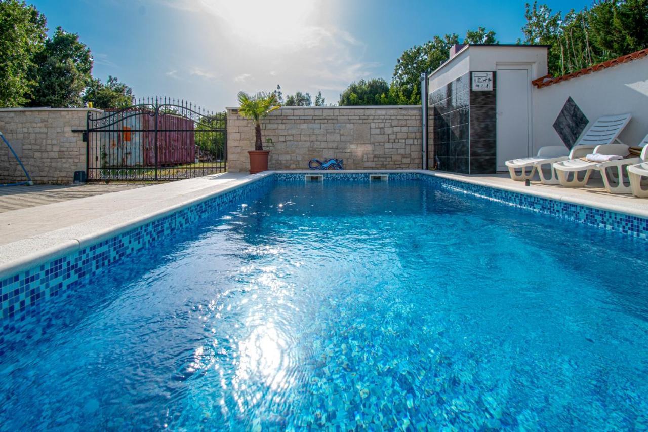 Apartments With Pool In Pula,Croatia 외부 사진