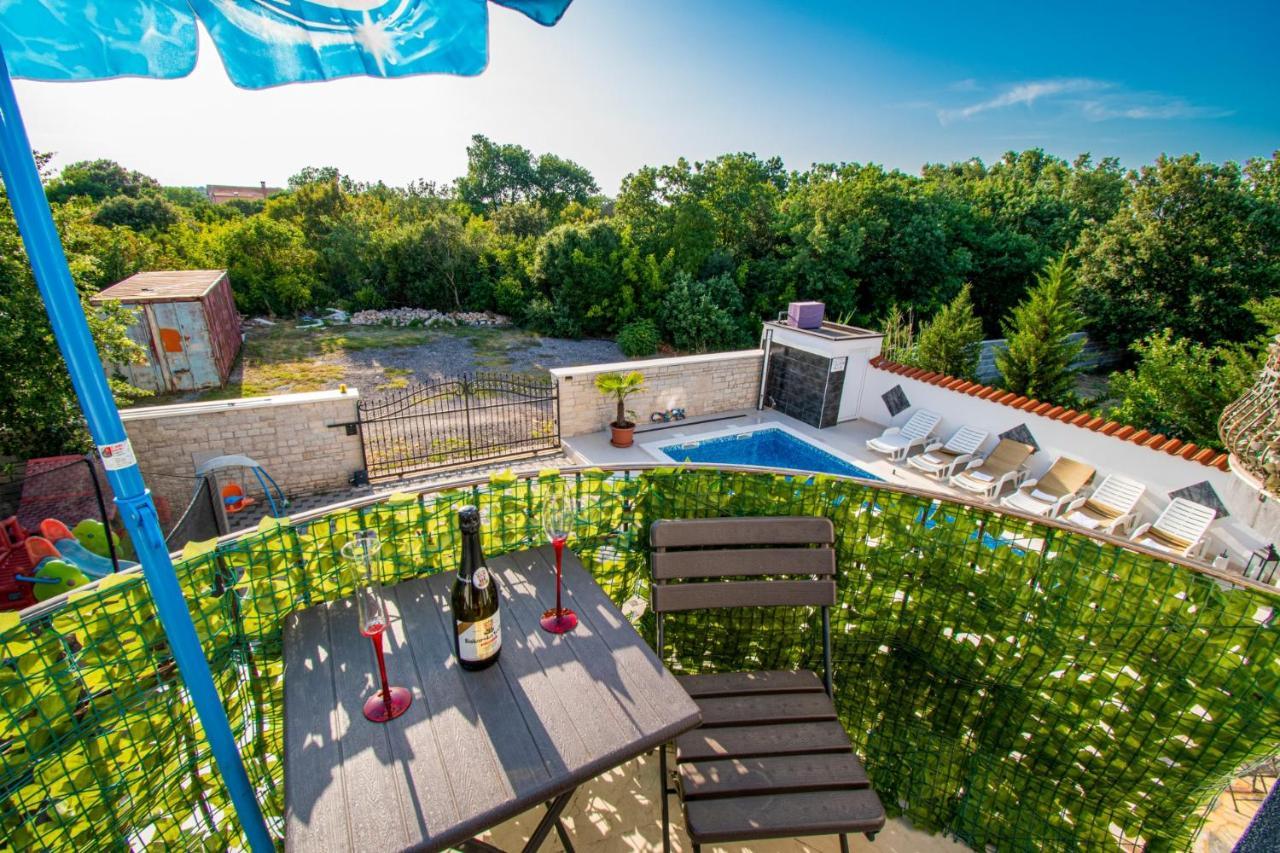 Apartments With Pool In Pula,Croatia 외부 사진